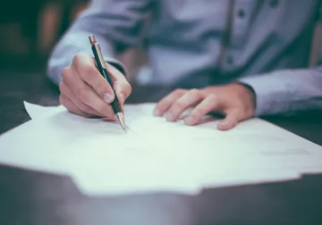 Documentos y material de trabajo para preparar una consulta